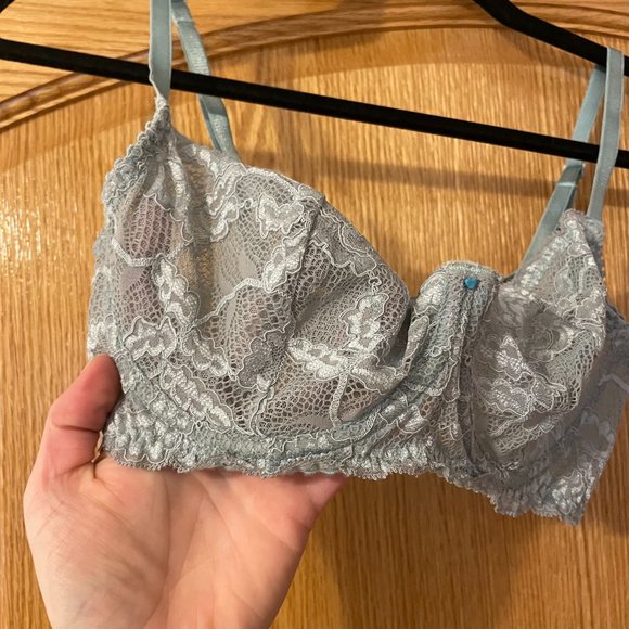 Stunning Sea-foam Green lace bra, Size 36C - Picture 3 of 6